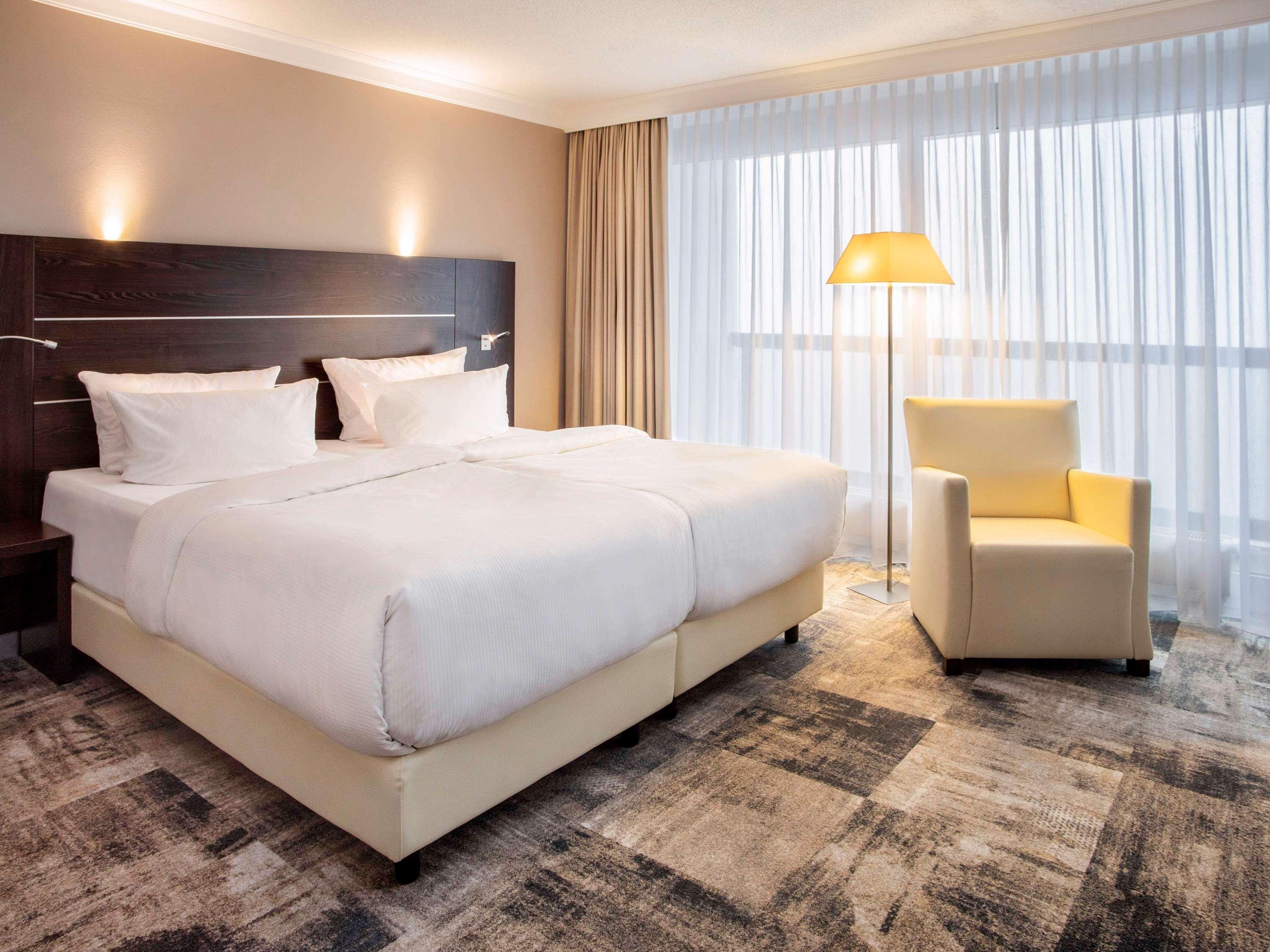 Mercure Hotel Люденшайд Экстерьер фото